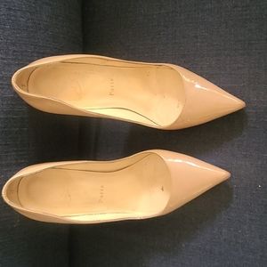 Christian Louboutin So Kate Nude heels